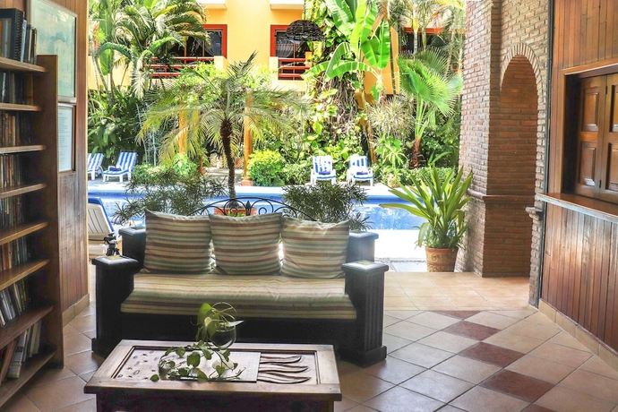 Imagen de los interiores del Hotel Palmeras, Bucer&iacute;as. Foto 18