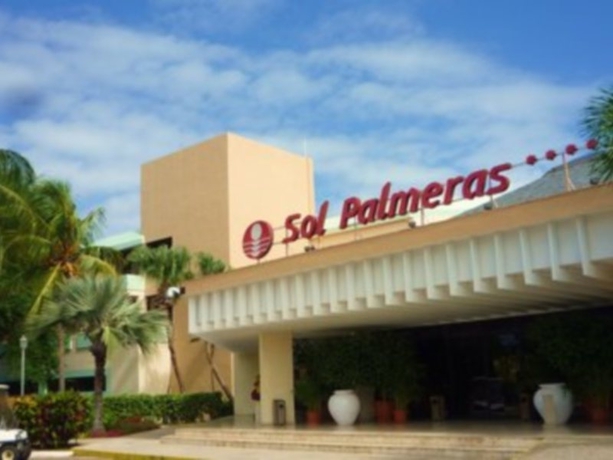 Imagen general del Hotel Palmeras. Foto 1
