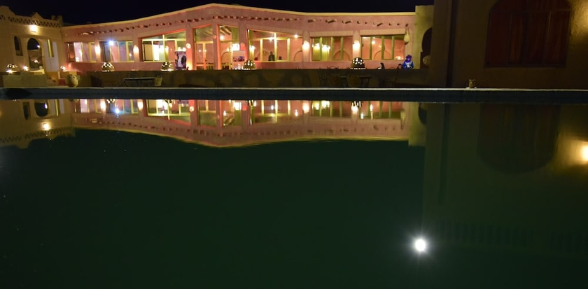 Imagen de la piscina del Hotel Palmeras Y Dunas. Foto 18