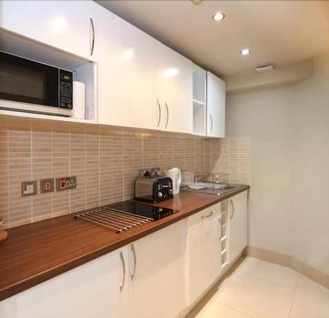 Imagen de la habitación del Hotel Palmerston Suites. Foto 15