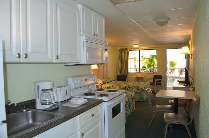 Imagen de la habitación del Hotel Palmetto Beachfront, A By The Sea Resort. Foto 12