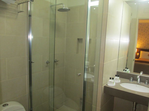 Imagen del bar/restaurante del Hotel Palmetto La Perla. Foto 5