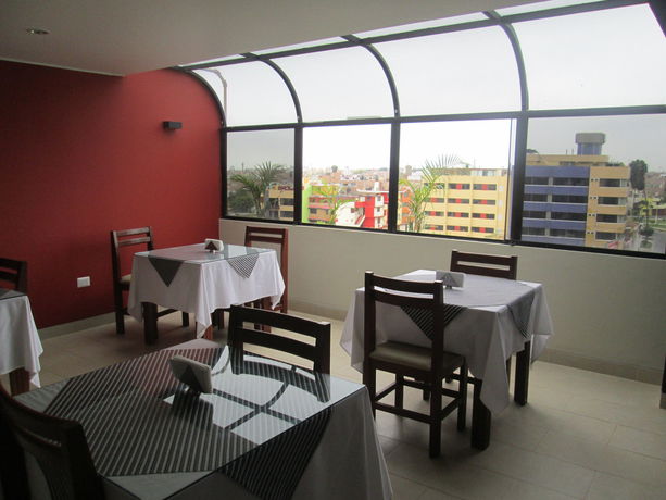 Imagen de los interiores del Hotel Palmetto La Perla. Foto 15