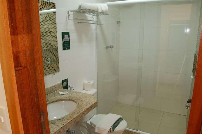 Imagen de la habitación del Hotel Palmier and Conven&ccedil;&otilde;es. Foto 9