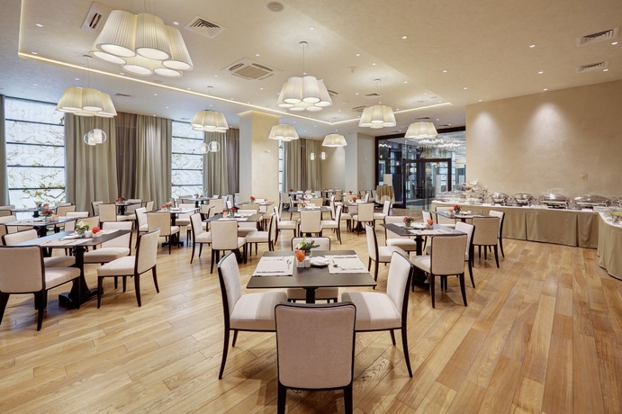 Imagen del bar/restaurante del Hotel Palmira Business Club. Foto 3