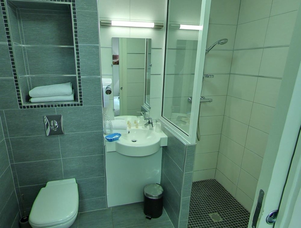 Imagen de la habitación del Hotel Palmito, Biarritz. Foto 5