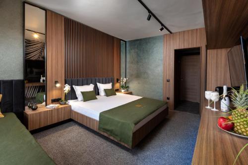 Imagen general del Hotel Palms Beach Kiten. Foto 8