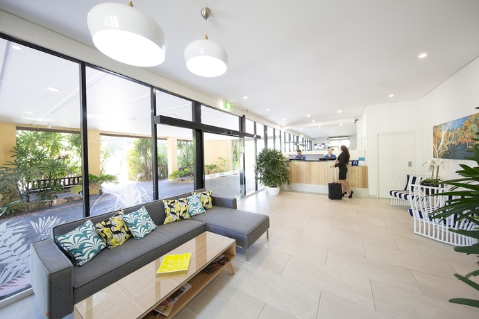 Imagen de los interiores del Hotel Palms City Resort. Foto 14