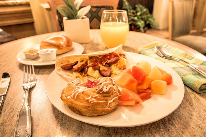 Imagen del bar/restaurante del Hotel Palms Hotel and Villas. Foto 5