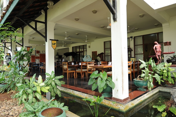 Imagen de los exteriores del Hotel Palms, Mount Lavinia. Foto 7