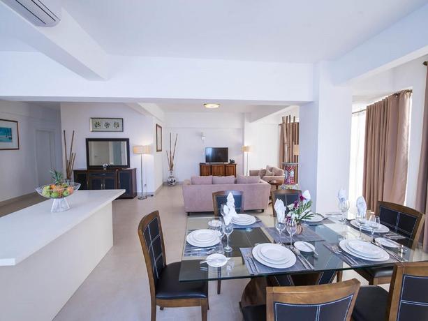 Imagen de la habitación del Hotel Palms, Quatre Bornes. Foto 4