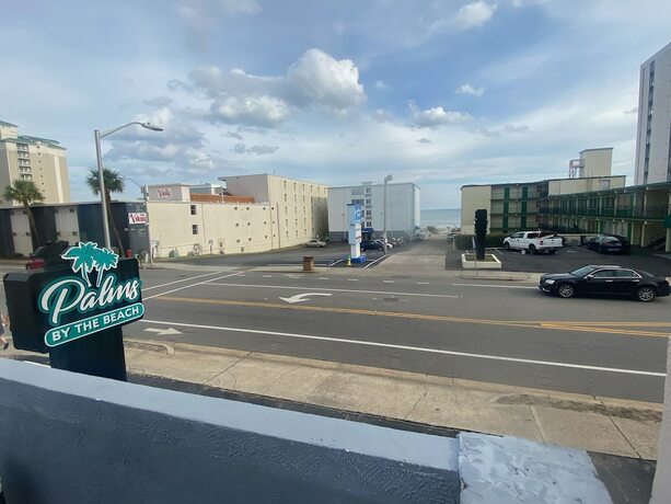 Imagen general del Hotel Palms by the Beach Motel. Foto 1