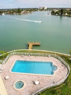 Imagen de la piscina del Hotel Palms of Treasure Island by TRS INC. Foto 4