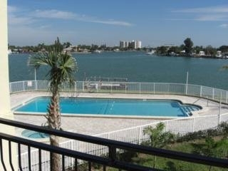 Imagen de la piscina del Hotel Palms of Treasure Island by TRS INC. Foto 5
