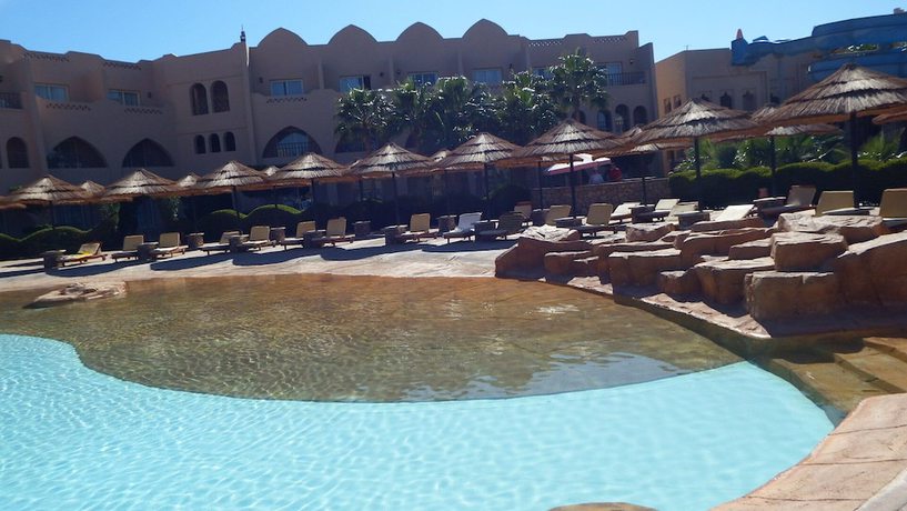 Imagen de la piscina del Hotel Palmyra Club Amar El Zaman. Foto 14