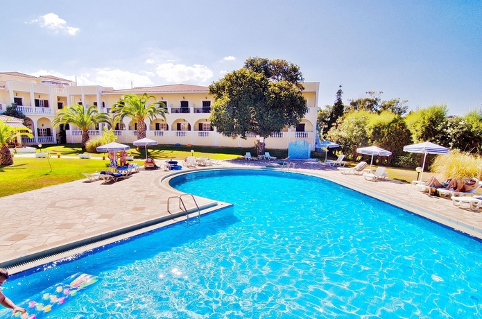 Imagen de la piscina del Hotel Palmyra. Foto 7