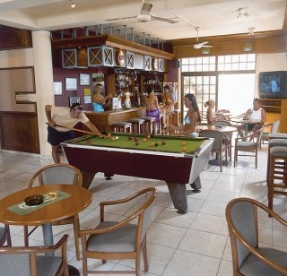 Imagen del bar/restaurante del Hotel Paloma Apartments. Foto 2