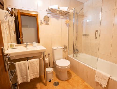 Imagen de la habitación del Hotel Paloma Blanca Boutique Puerto Banus. Foto 7