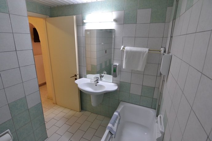 Imagen de la habitación del Hotel Paloma Blanca. Foto 9