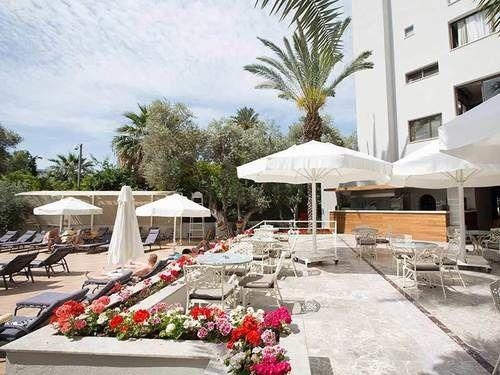 Imagen general del Hotel Paloma Marina Suites. Foto 11
