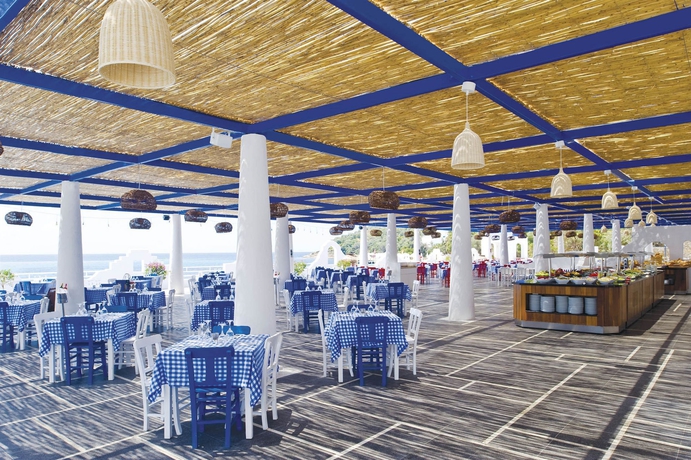 Imagen del bar/restaurante del Hotel Paloma Pasha - All Inclusive. Foto 2