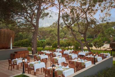 Imagen del bar/restaurante del Hotel Paloma Renaissance Antalya Beach Resort and Spa. Foto 4