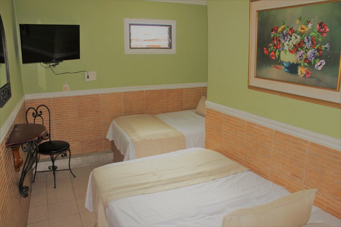 Imagen de la habitación del Hotel Palomares Del Sur. Foto 5