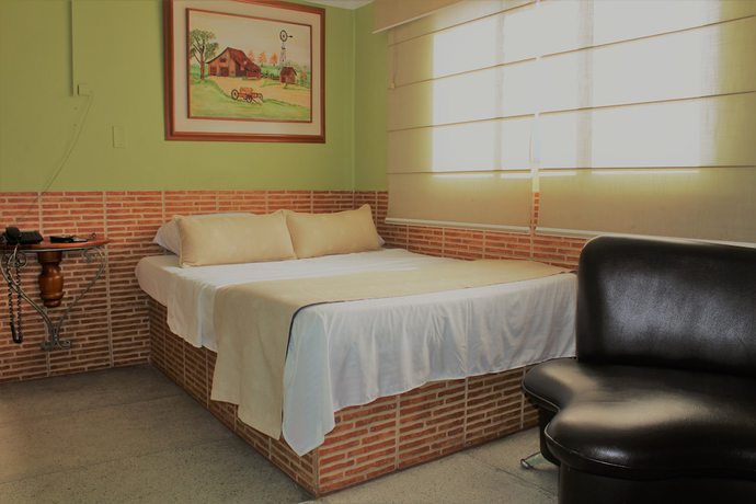 Imagen de la habitación del Hotel Palomares Del Sur. Foto 14
