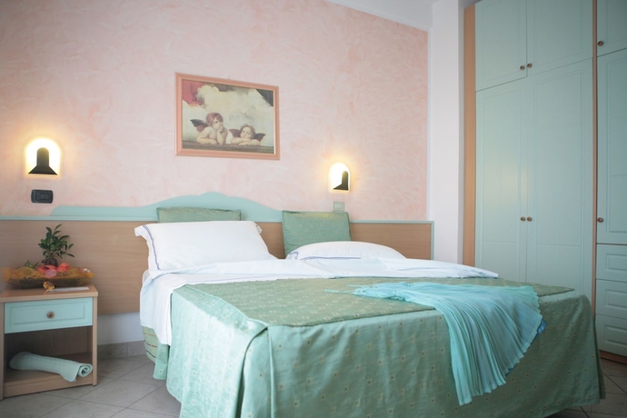 Imagen de la habitación del Hotel Palos. Foto 5