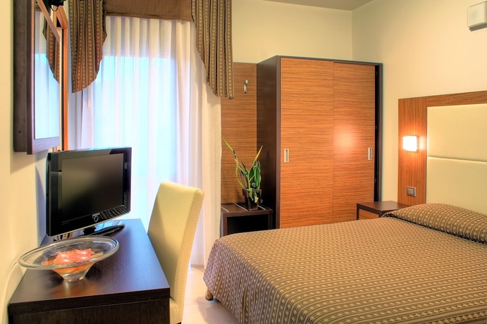 Imagen de la habitación del Hotel Palos. Foto 14