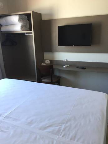 Imagen de la habitación del Hotel Palotina Palace. Foto 3