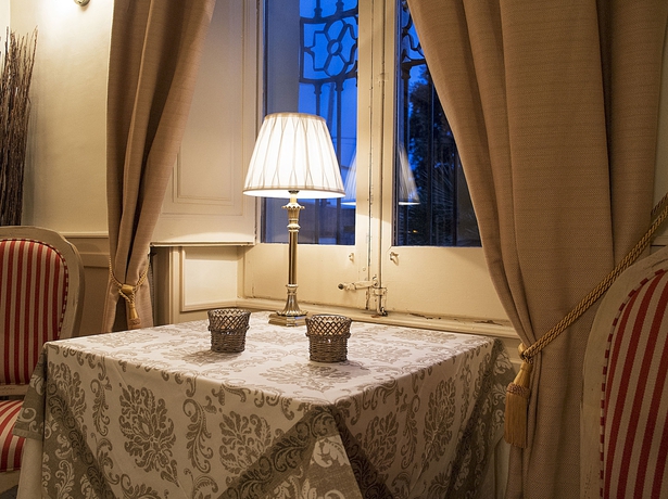 Imagen de los interiores del Hotel Palou. Foto 16