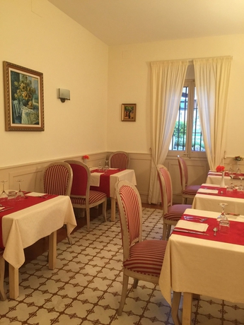 Imagen del bar/restaurante del Hotel Palou. Foto 4