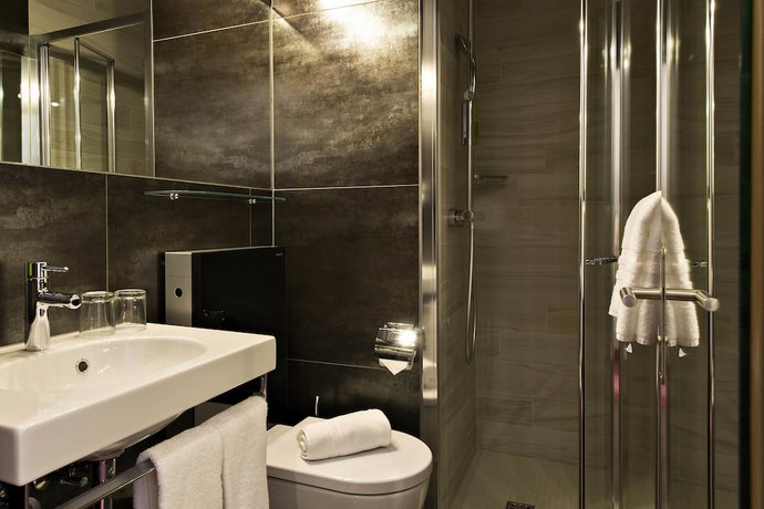 Imagen de la habitación del Hotel Pal&uuml;. Foto 15