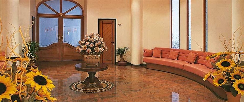 Imagen de los interiores del Hotel Pamaran. Foto 4