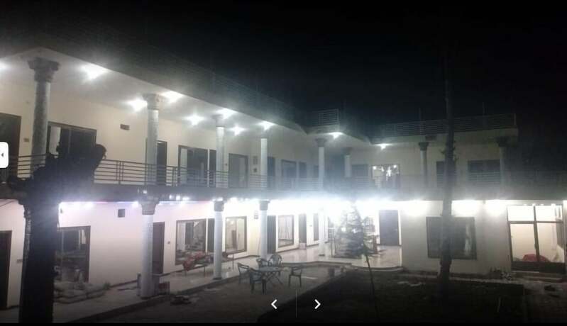 Imagen general del Hotel Pameer Continental And Restaurant. Foto 8