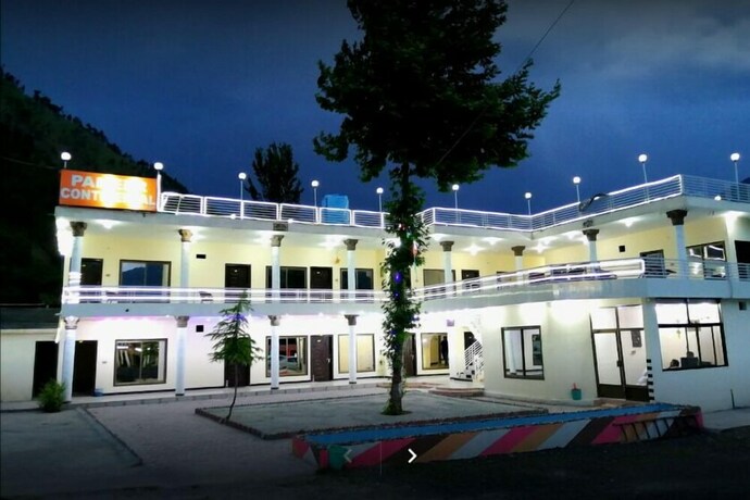 Imagen general del Hotel Pameer Continental And Restaurant. Foto 12