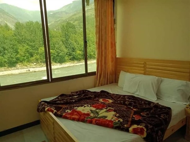 Imagen de la habitación del Hotel Pameer Continental and Restaurant. Foto 7