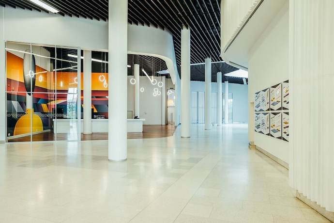 Imagen de los interiores del Hotel Pamir-tien Shan. Foto 14