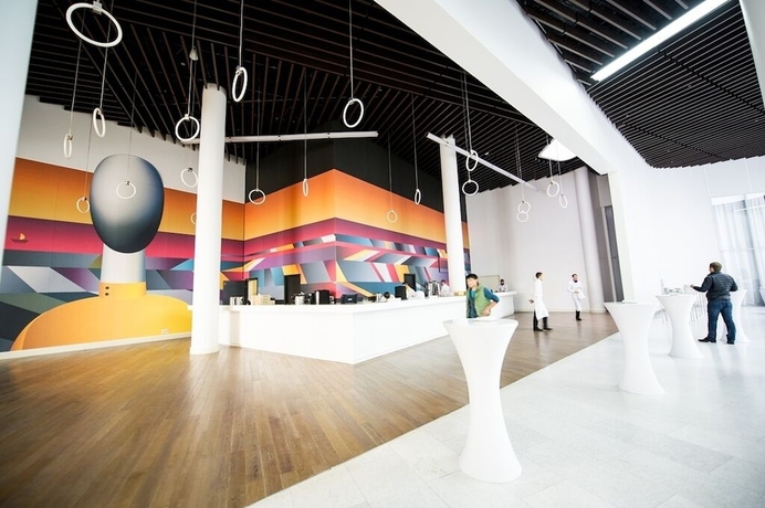 Imagen de los interiores del Hotel Pamir-tien Shan. Foto 18