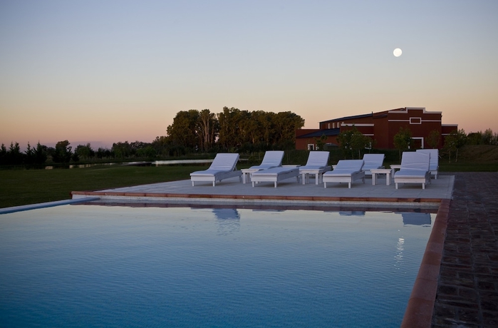 Imagen de la piscina del Hotel Pampas De Areco and Spa - Adults Only. Foto 14