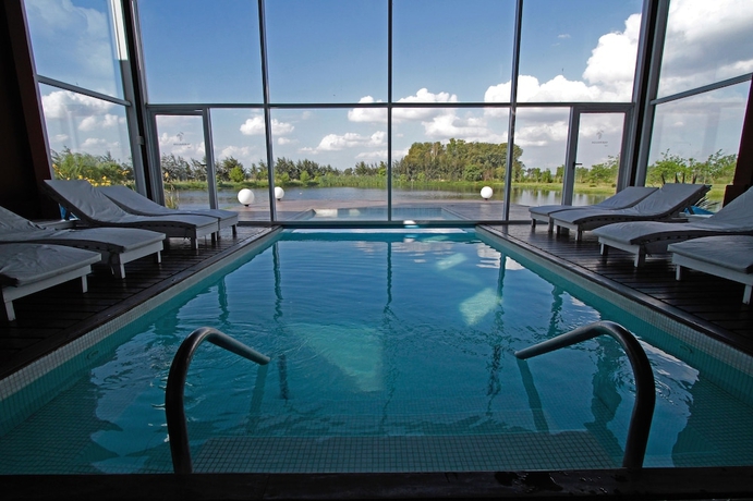 Imagen de la piscina del Hotel Pampas De Areco and Spa - Adults Only. Foto 18