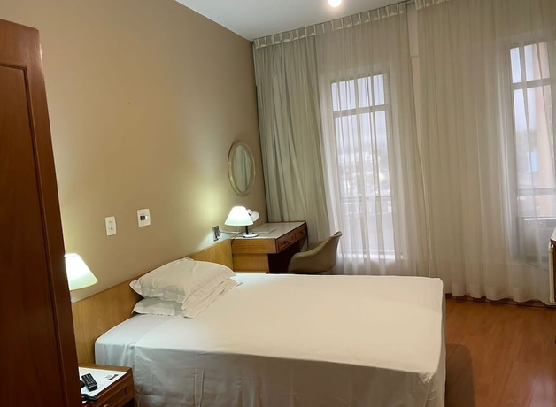 Imagen de la habitación del Hotel Pampas Palace. Foto 14