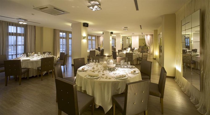 Imagen de los interiores del Hotel Pamplona Catedral. Foto 16