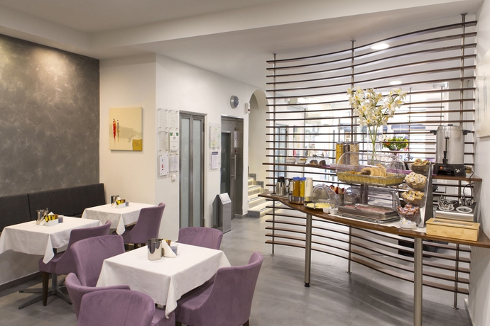 Imagen del bar/restaurante del Hotel Pan, Atenas. Foto 2