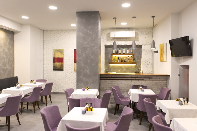 Imagen del bar/restaurante del Hotel Pan, Atenas. Foto 5