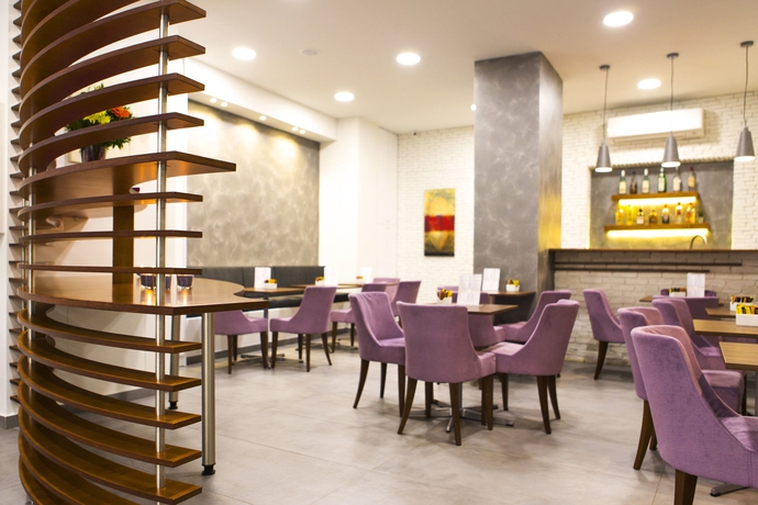 Imagen del bar/restaurante del Hotel Pan, Atenas. Foto 6