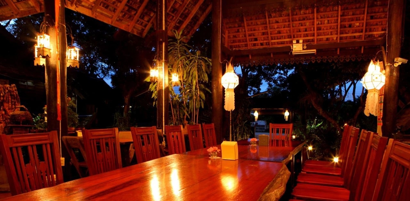 Imagen del bar/restaurante del Hotel Pan Kled Villa Eco Hill Resort. Foto 2