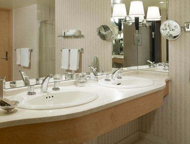 Imagen de la habitación del Hotel Pan Pacific Vancouver. Foto 9