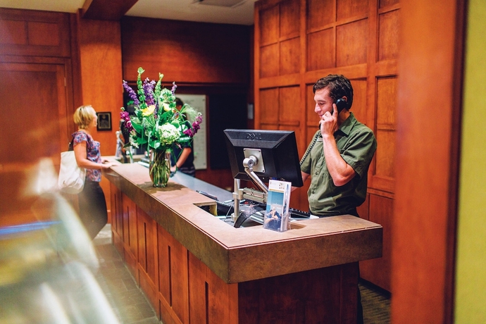 Imagen de los interiores del Hotel Pan Pacific Whistler Mountainside. Foto 14